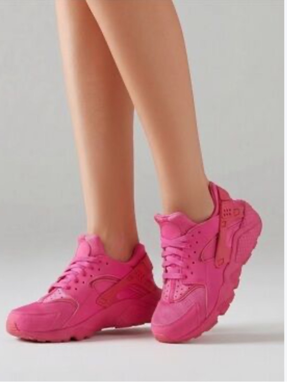 Nike Sneakers Huarache Run in Laser Fuchsia Pink Size 6Y EU 38.5 Womens 7.5